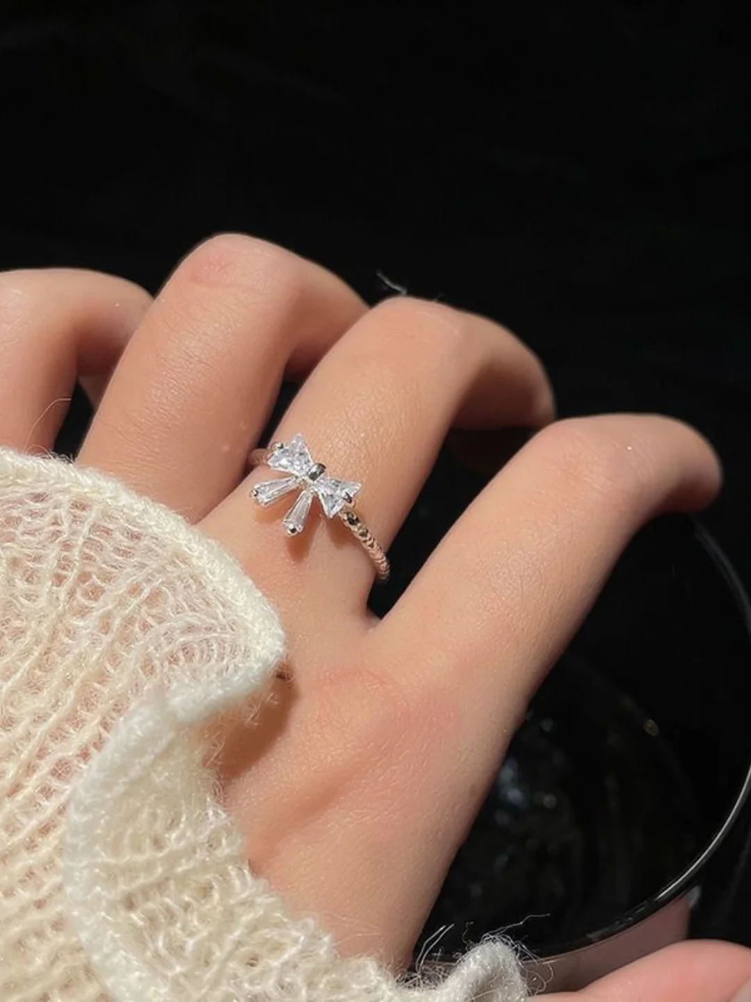 Bantik shaklidagi uzuk