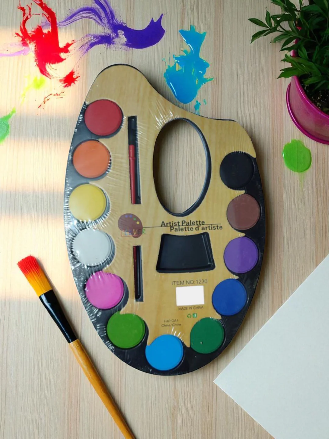 Akvarel bo'yoqlari, bo'yash uchun, cho'tka kiritilgan, yorqin ranglar