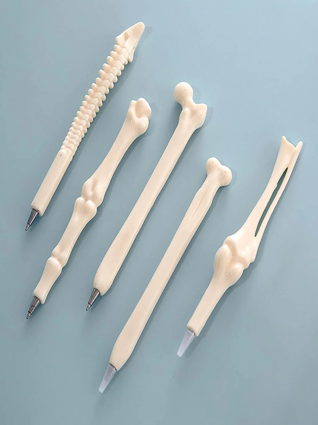 Suyak shaklidagi sharikli suviner ruchka